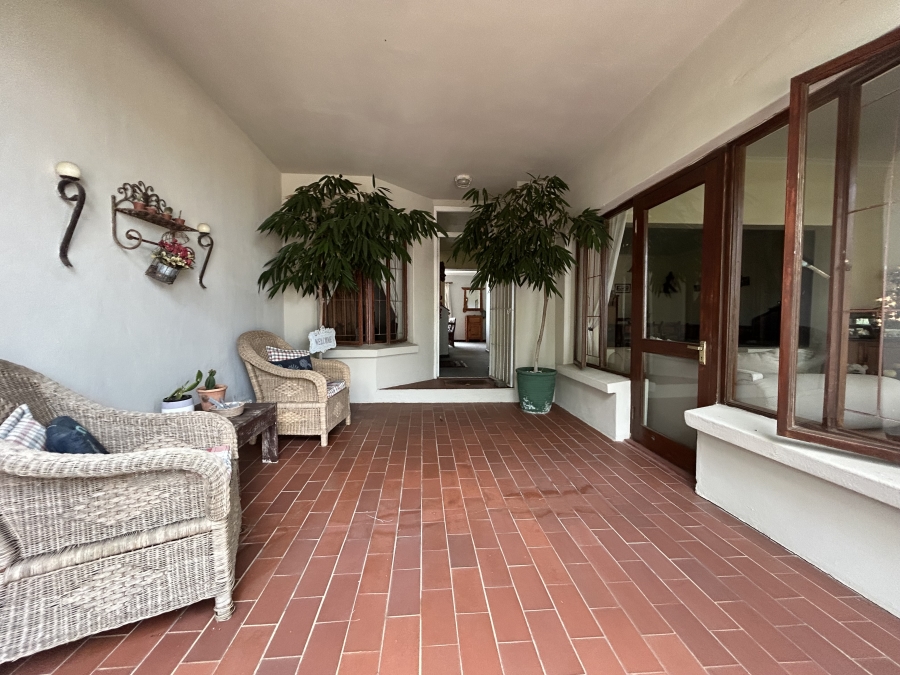 6 Bedroom Property for Sale in Ferreira Town Eastern Cape